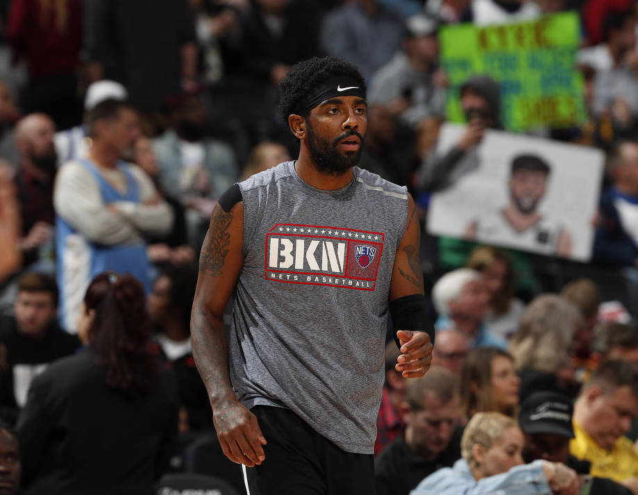 电竞竞猜-清晨中超传出新动向，夏洛特黄蜂回应争议，管理层表态：质疑声仍在，团队化学反应显著的简单介绍