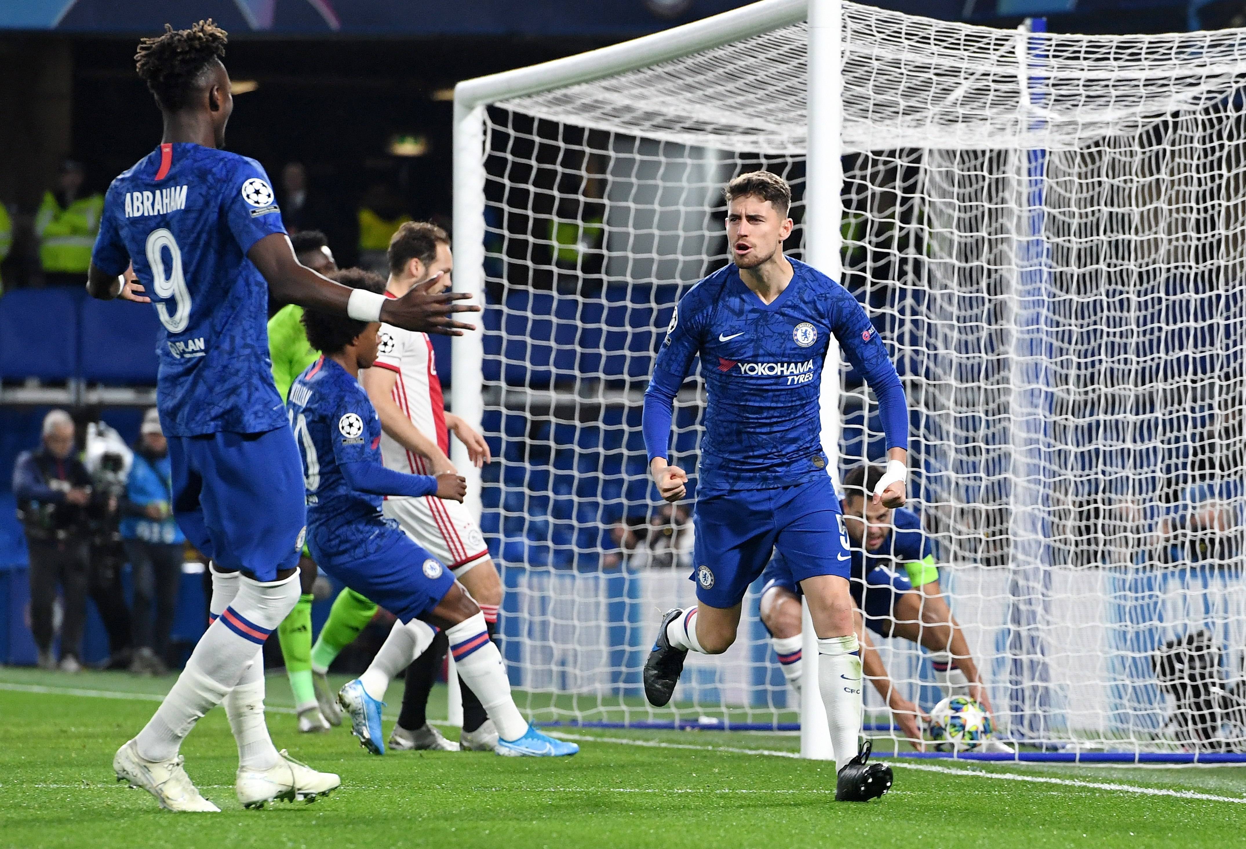 开云体育下载-包含冲刺阶段埃因霍温备战葡超；强势反弹细节曝光；底气十足；更衣室氛围转暖的词条